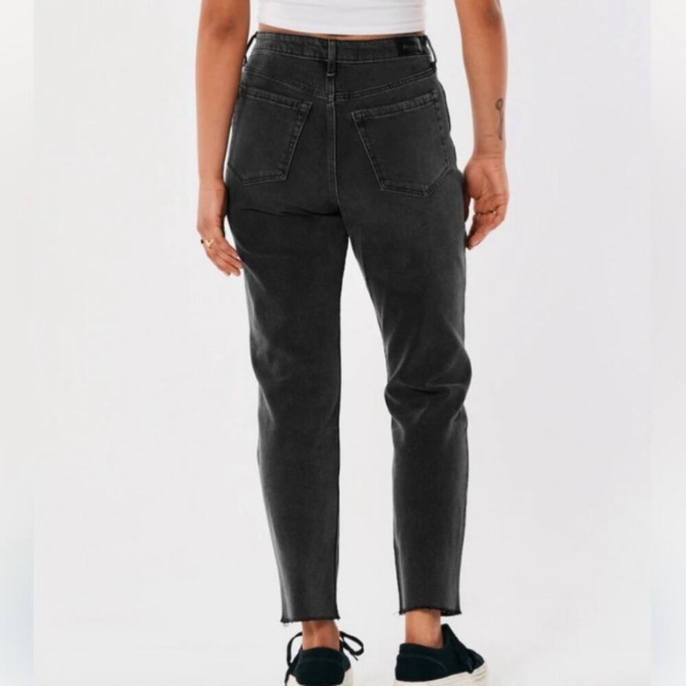 Hollister Ultra High‎ Rise Mom Jeans Washed Black Size 3R - Picture 3 of 14